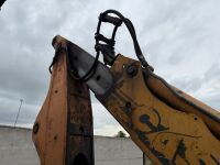CASE 4X4 BACKHOE - 27