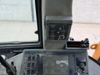CASE 4X4 BACKHOE - 41