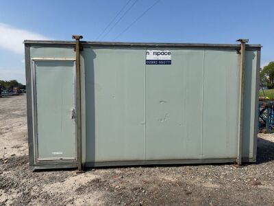 APPROX. 16ft x 10ft STEEL CLAD TOILET BLOCK&nbsp;