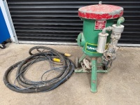 CLEMCO SANDBLASTING POT & HOSE - 5