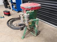 CLEMCO SANDBLASTING POT & HOSE - 7
