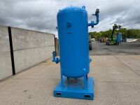 LARGE AIR VESSEL TANK MOUNTED ON METAL SKID PLATE - 13