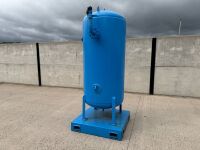 LARGE AIR VESSEL TANK MOUNTED ON METAL SKID PLATE - 17