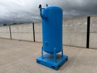 LARGE AIR VESSEL TANK MOUNTED ON METAL SKID PLATE - 18