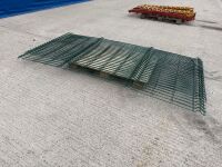 ASSORTED CUTTINGS OF MESH FENCING PANELS - 4