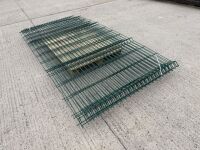 ASSORTED CUTTINGS OF MESH FENCING PANELS - 15