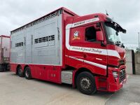 RENAULT T520 T-HIGH 6X2 26 TON AUTOMATIC LIVESTOCK LORRY & DRAG TRAILER - 2