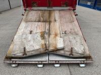 RENAULT T520 T-HIGH 6X2 26 TON AUTOMATIC LIVESTOCK LORRY & DRAG TRAILER - 27
