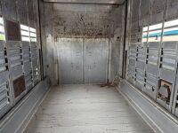 RENAULT T520 T-HIGH 6X2 26 TON AUTOMATIC LIVESTOCK LORRY & DRAG TRAILER - 39