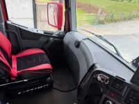 RENAULT T520 T-HIGH 6X2 26 TON AUTOMATIC LIVESTOCK LORRY & DRAG TRAILER - 66