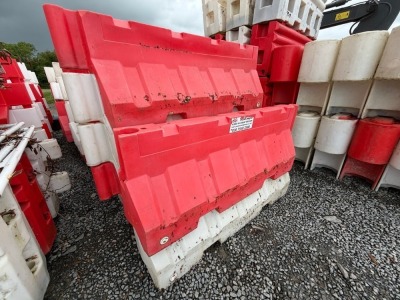 APPROX. 28No. PLASTIC JERSEY KERBS