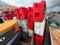 APPROX. 43No. PLASTIC JERSEY KERBS - 4