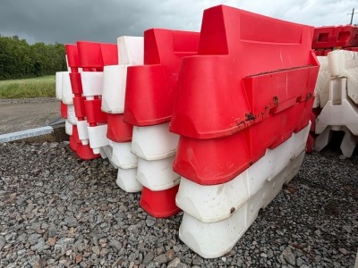 APPROX. 28No. PLASTIC JERSEY KERBS