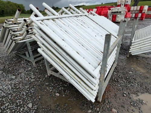 GALVANISED METAL STILLAGE & APPROX. 10No. SOLID METAL TEMPORARY FENCING PANELS