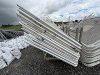 GALVANISED METAL STILLAGE & APPROX. 18No. MESH METAL TEMPORARY FENCING PANELS - 2