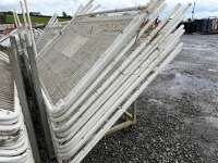 GALVANISED METAL STILLAGE & APPROX. 14No. MESH METAL TEMPORARY FENCING PANELS