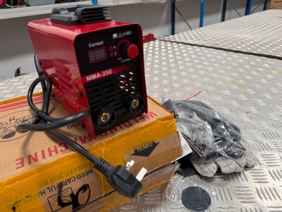 UNUSED MMA-250 INVERTER WELDER