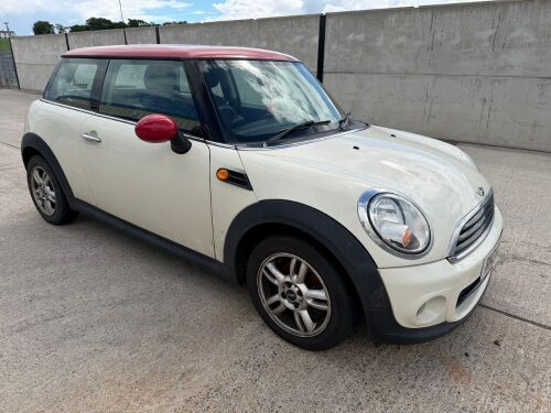 MINI FIRST 1.6 3DR HATCHBACK &nbsp;