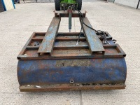 APPROX. 5ft HYDRAULIC BRUSH TO SUIT FORKLIFT/SKIDSTEER - 6