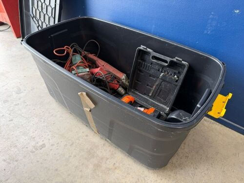 MOBILE PLASTIC STORAGE BOX & CONTENTS OF VARIOUS POWER TOOLS