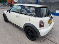 MINI COOPER 1.6 D 3DR HATCHBACK - 8