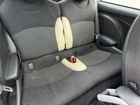 MINI COOPER 1.6 D 3DR HATCHBACK - 26