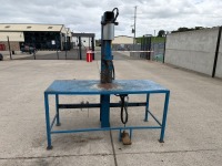 HYDRAULIC DRIVEN LOG SPLITTER & WORK BENCH - 2