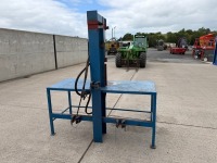 HYDRAULIC DRIVEN LOG SPLITTER & WORK BENCH - 15