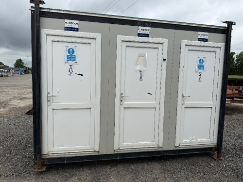 APPROX. 16ft x 8ft STEEL CLAD COMBI TOILET BLOCK&nbsp;