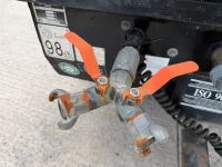SULLAIR SINGLE AXLE TWO TOOL FAST TOW ROAD COMPRESSOR - 11