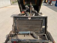 SULLAIR SINGLE AXLE TWO TOOL FAST TOW ROAD COMPRESSOR - 14