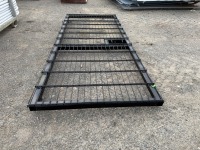 APPROX. 2400mm x 1000mm METAL PEDESTRIAN GATE - 5