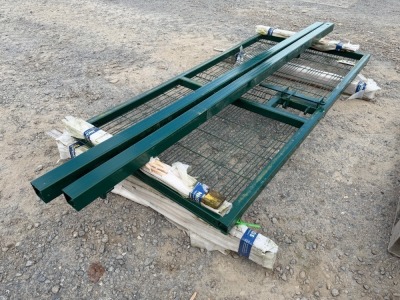 APPROX. mm x mm METAL PEDESTRAIN GATE & 2No. POSTS