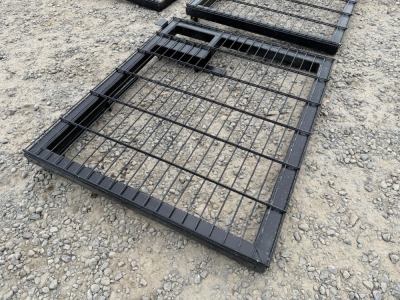 APPROX. mm x mm METAL PEDESTRAIN GATE&nbsp;