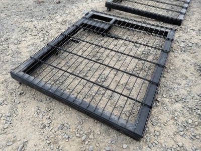 APPROX. mm x mm METAL PEDESTRAIN GATE&nbsp;