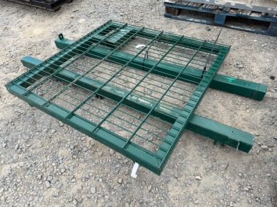 APPROX. mm x mm METAL PEDESTRAIN GATE & 2No. POSTS