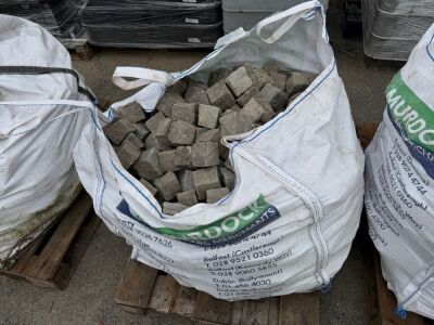 LARGE SACK TO INC. APPROX. mm x mm COBBLES