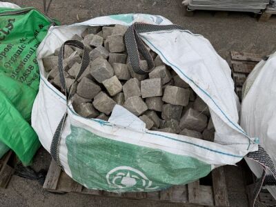 LARGE SACK TO INC. APPROX. mm x mm COBBLES