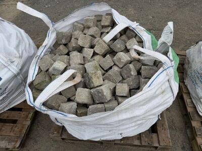 LARGE SACK TO INC. APPROX. mm x mm COBBLES