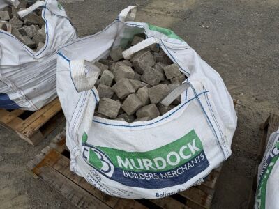LARGE SACK TO INC. APPROX. mm x mm COBBLES