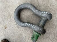 2No. LARGE SHACKLES - 3