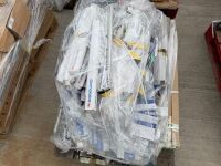 PALLET TO INC. MIXTURE OF IRONMONGERY, PULL HANDLES, DOOR CLOSERS, HANDLES, LOCK CYCLINDERS - 5