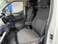 MAXUS E DELIVER 3 35KWH L1 H1 AUTOMATIC ELECTRIC VAN - 9
