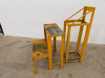 TWO TIER METAL STEPS & STAND
