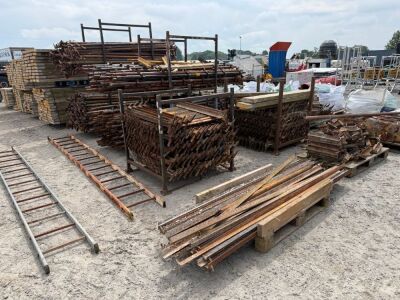 LARGE SCAFFOLDING PACKAGE TO INC.