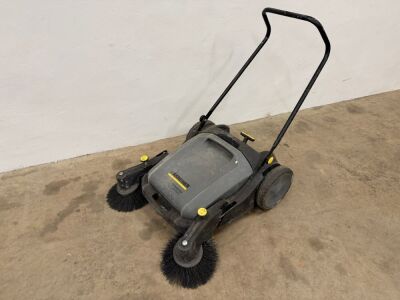 KARCHER PROFESSIONAL KM70/20C WALK BEHIND MANUAL SWEEPER