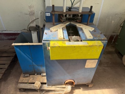 SCHUCO 3 PHASE V-NOTCHER MACHINE