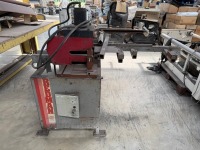 REDMAN HYDRAULIC CLAMP TABLE - 4