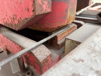 REDMAN HYDRAULIC CLAMP TABLE - 6
