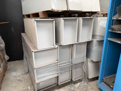 APPROX. 34No. METAL LOCKERS